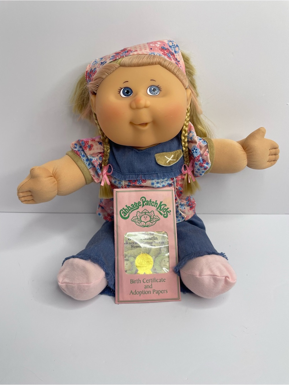 Vintage 2007 Cabbage Patch Kids Doll Sonia Marla Complete Set w Braid Head Scarf